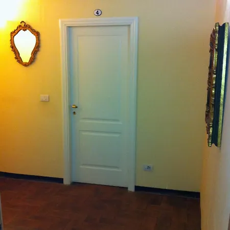 Ca' Vecchia Hotel 3*