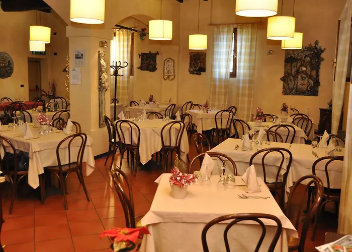 卡韦基亚酒店 酒店 萨索马可尼